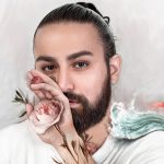 دانلود آهنگ امیر عظیمی به نام گل / گل که میفرستی برام میخوای از این حالم درام