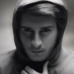 دانلود آهنگ ایمان غلامی به نام یکی شبیه تو / یکی شبیه تو با چشمای روشن