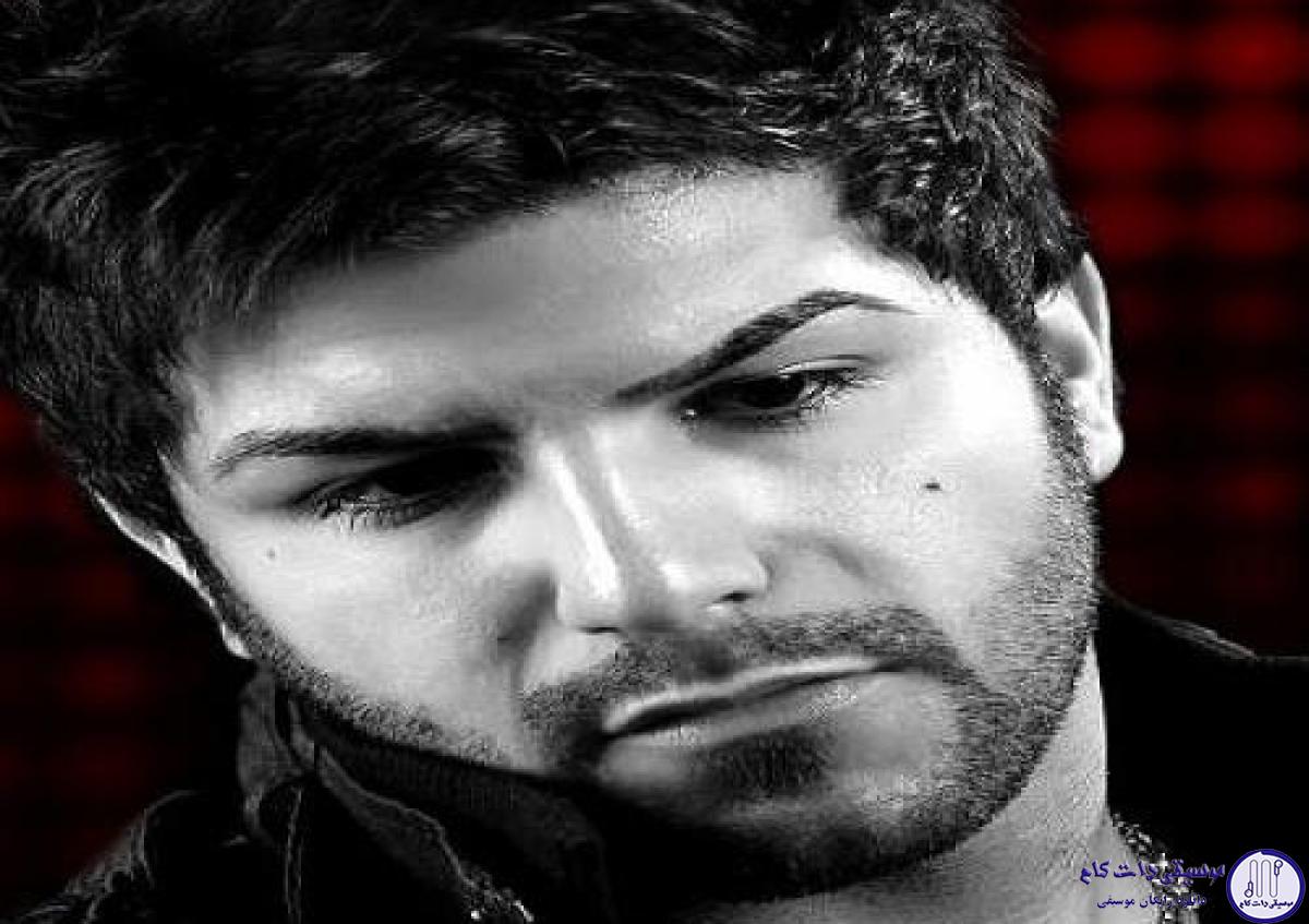 دانلود آهنگ مجید خراطها به نام کنسل ۲ / عزیزم دستات نلرزه تیغ اول و بزن واسه خیانتا و بی محلیای من