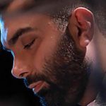 دانلود آهنگ مسعود صادقلو به نام بی عاطفه / پرسه میزنم تو خیابونا سرمو میگیرم بالا رو به خدا