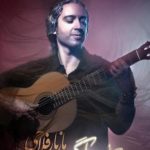 دانلود آهنگ مازیار فلاحی به نام تاب گیسو / تو شبی که باد میومد اومدی از خونه بیرون