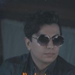 دانلود آهنگ محسن ابراهیم زاده به نام پانتومیم / دور همیم ولی جات خالیه میپرسن چته میگم حالم عالیه