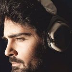 دانلود آهنگ سهراب پاکزاد به نام تنهایی / کم کم از تنهایی از اون همه دردایی