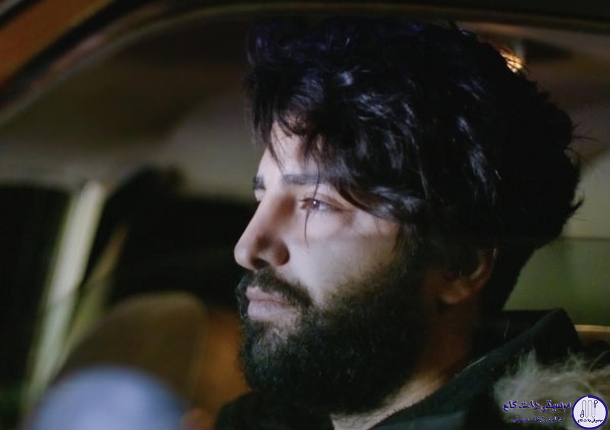 دانلود آهنگ زانیار خسروی به نام اگه میموندی / آروم آروم دارم نشونه هاتو از زندگیم کم میکنم