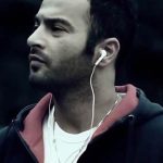 دانلود آهنگ یاس به نام دفترم دستمه