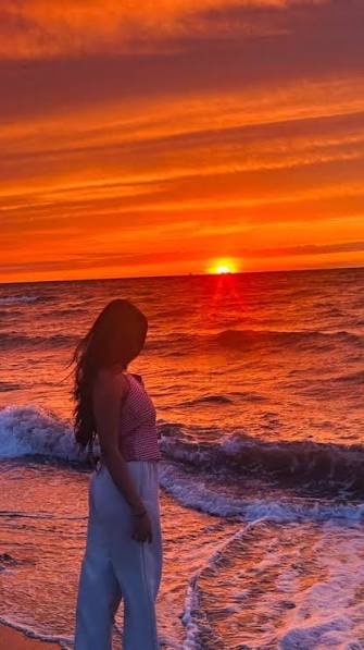 دانلود موزیک زیبای Ash & Paradise به نام Nothing Really Happened